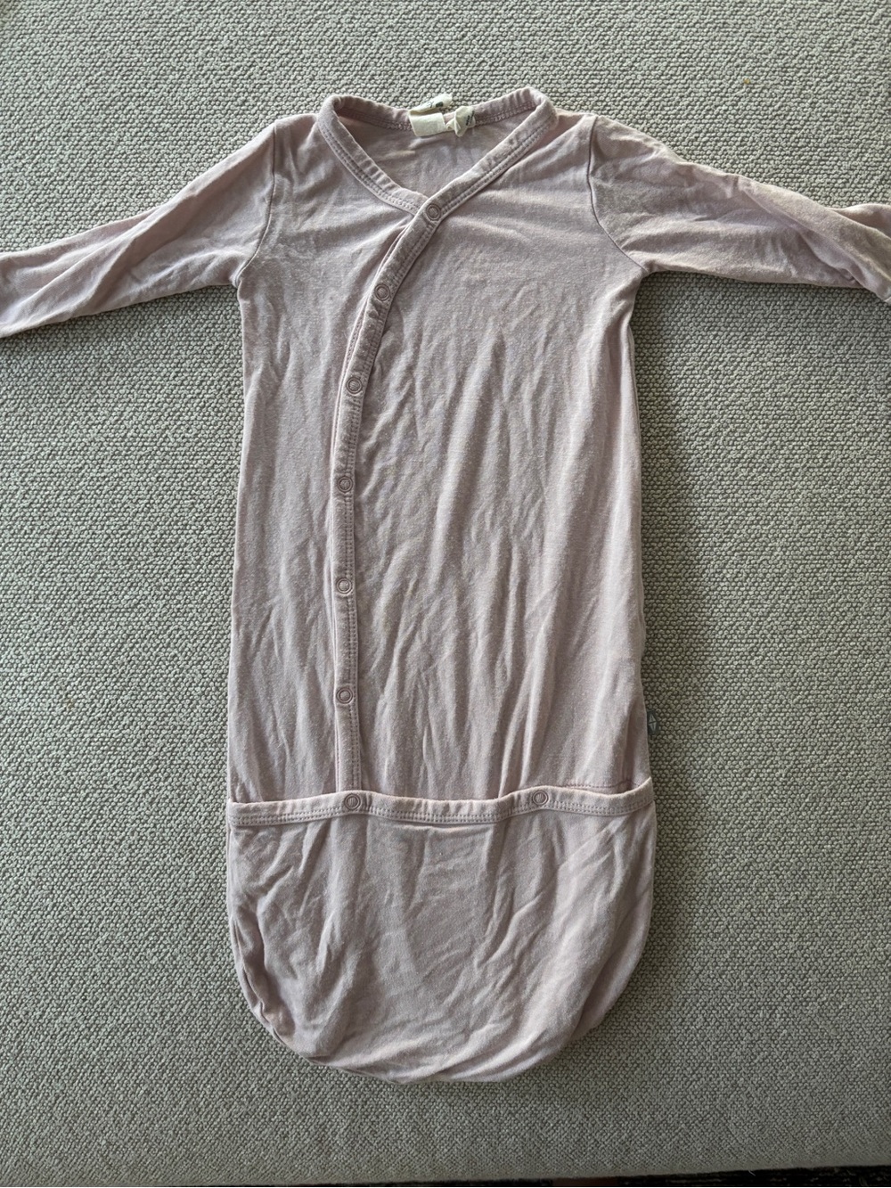 Kyte Baby Newborn Light Pink Snap Gown